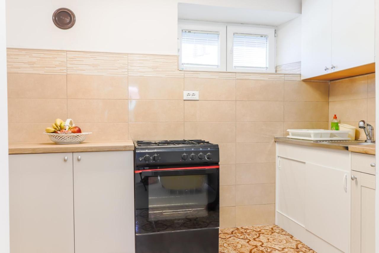 Kuca Za Odmor Marija Βίλα Πόρετς Εξωτερικό φωτογραφία